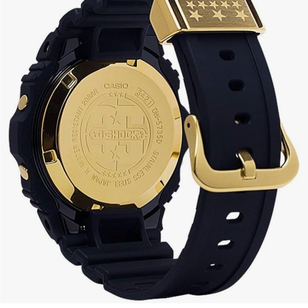 Casio Black Smartwatch with Rugged Design - Picture 3 of 4